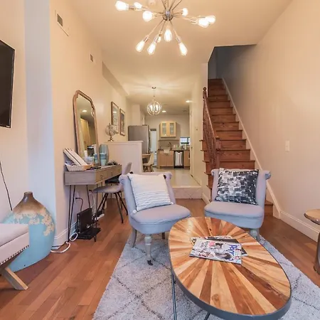 Hip Meets History In This Old City Home